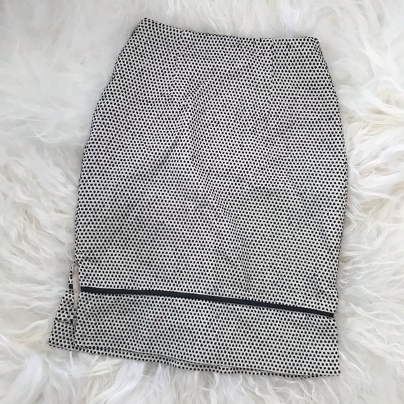 Fendi knee-length embroidered skirt - Picture 5 of 6